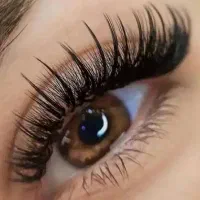 کاشت و اکستنشن مژه ۵۰٪ تخفیف