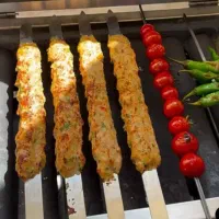 کوبیده گوشت و مرغ اماده