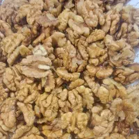 مغز گردوی دستچین تویسرکان