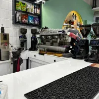 استخدام نیرو برای کافه