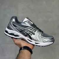 Asics اسیکس