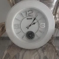 ساعت دیواری دو متوره