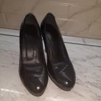 کفش چرم پاشنه بلند