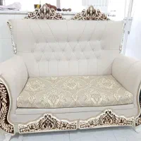 مبل نیم سلطنتی