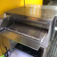 فر پیتزا دهنه ۷۰ مارک oven