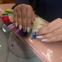 کاشت ناخن با طرح های تابستانی رایگان به مدت محدود