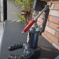 آب انار گیری چدن ومحکم وسالم‌