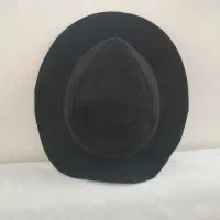 کلاه افتابی و.عینک دودی