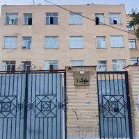 آپارتمان ۲ خواب طبقه دوم  حدود ۷۰ متر حجاب ۸۹