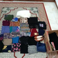 یک کارتن لباس در حد نو