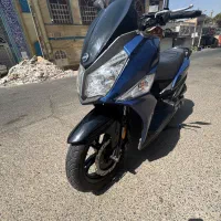 j200