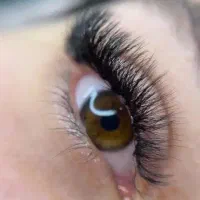 مدل اکستنشن مژه و ابرو و لیفت و لمینت توسط استاد
