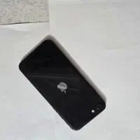 ایفون se2020