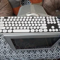 درود یک دستگاه مانیتور سامسونگ نو نو