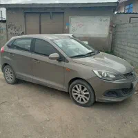 ام و ام ۳۱۵ هاج بک نیو بی رنگ