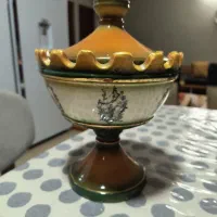 آجیل خوری قدیمی