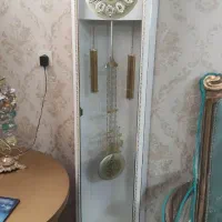 ساعت ایستاده سفید