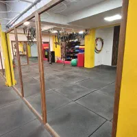 آینه قدی / کمد باشگاهی