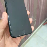 iPhone se 2020 64g