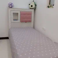 تخت و تشک یک نفره در حد نو