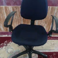 صندلی چرخ دار جک دار برای تنظیم ارتفاع