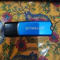 کیف پول سخت افزاری