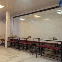 کارگر چایخانه