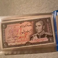 ۲ عدد اسکناس کاملا نوع و سریال نزدیک