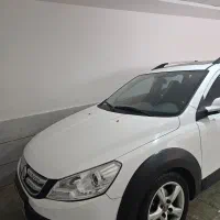 دانگ فنگ اچ سی کراس