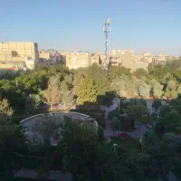 آپارتمان ط۴ ۱۰۰ متری تروتمیز بدون آسانسور وپارکینگ
