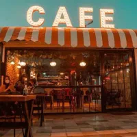 استخدام نیرو کار در کافه