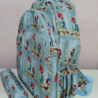کوله مدرسه