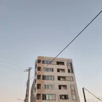 فروش  واحد ۳خوابه طبقه ۴ با لوکیشن عالی