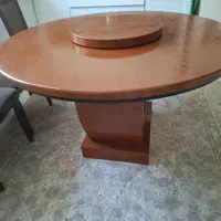 میز ناهار خوری گرد گردان