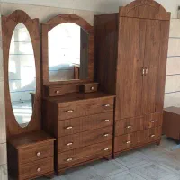 کمد  ۱۷۵۰۰  دراور با آینه  ۱۶۵۰۰  آینه قدی  ۸۵۰۰