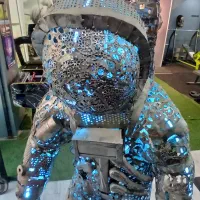 مجسمه فلزی فضانورد|مجسمه، تندیس، ماکت|کرج, شاهین‌ویلا|دیوار