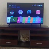 تلویزیون ال جی و میز تلویزیون