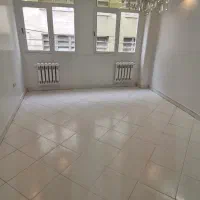 اجاره واحد ۷۰ متری در جمهوری ۱۲ فروردین