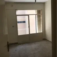 ۷۵ متر /در دو طبقه و نیم/خوش نقشه
