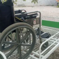 یک ویلچر به فروش میرود