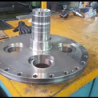 خدمات فرزکاری تراشکاری cnc،دنده زنی،ماردون،جای خار