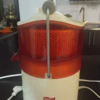 آبمیوه گیری ناسیونال