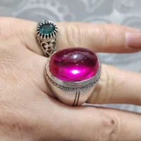 یاقوت قدیمی خوشرنگ و رکاب سنگین وزن وقدیمی