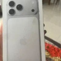 گوشی موبایل ۱۷ پرومکس