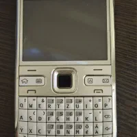 گوشی نوکیا E72