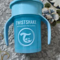 لیوان آموزشی نوزاد مناسب از ۶ ماهگی به بالا