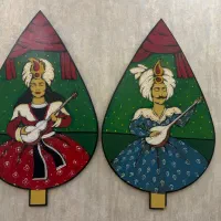 تابلوی نقاشی با رنگ‌روغن روی چوب