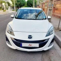 مزدا 3 فول  بی رنگ بدون کوچیکترین خطوخش سالم تمیز