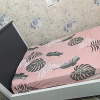 تخت تک نفره