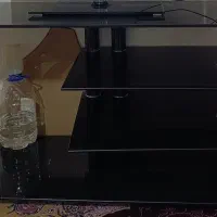 میز تلویزیون شیشه ای